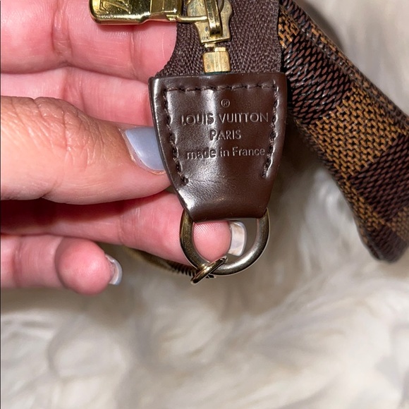 Louis Vuitton Mini Pochette DE - Picture 8 of 12